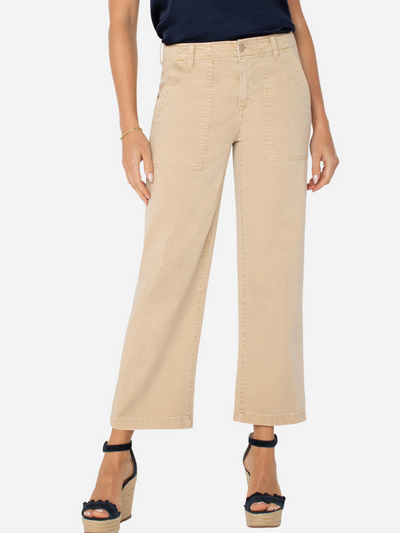 Woman in beige Cargo Crop Wide Leg Pant